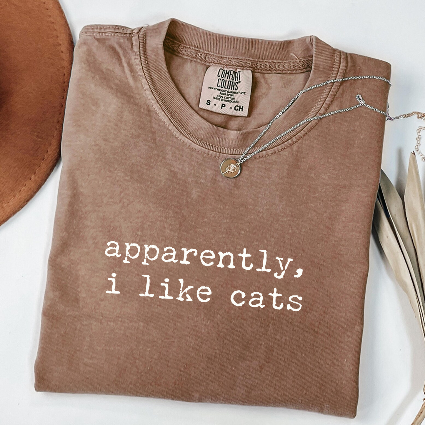 Apparently I Like Cats - Cat Lover T-Shirt